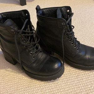 Steve Madden black ankle boots